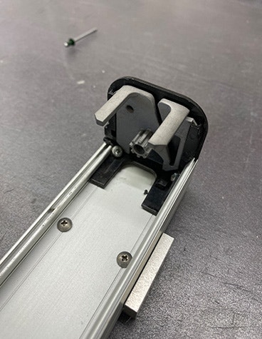 A roller coupler featuring Lufthansa's metal 3D-printed titanium latch.