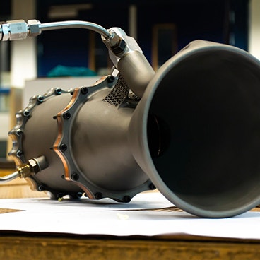 DARE의 도전 : 금속 3D 프린팅이 DARE의 첫 액체 연료 로켓 엔진을 냉각시키는 방법