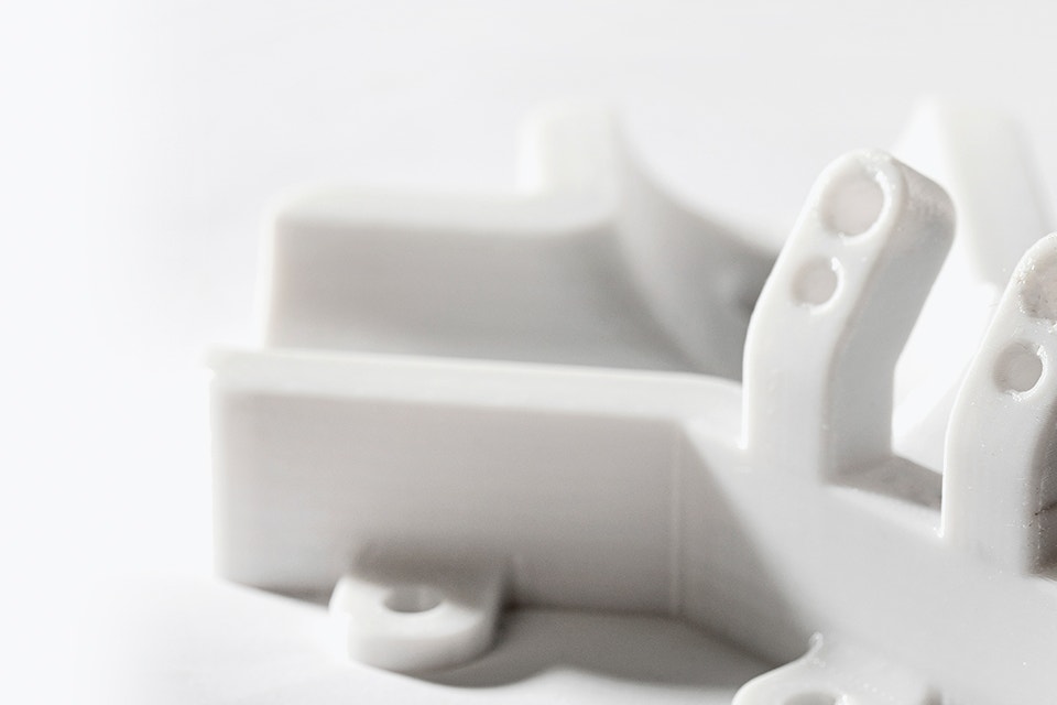 Seitenansicht einer 3D-gedruckten Bearbeitungsvorrichtung aus PC-Material
