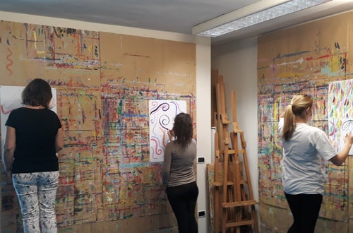 Studierende im Malatelier Studierende im Malatelier