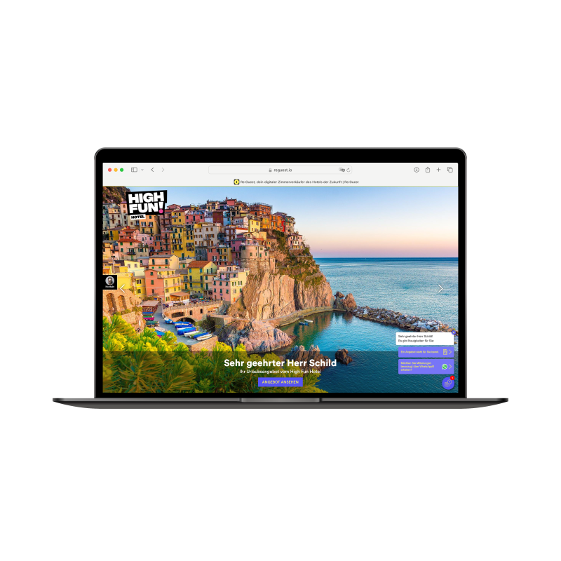 ReGuest-Plattform für die digitale Verwaltung von Hotelangeboten auf einem Laptop.