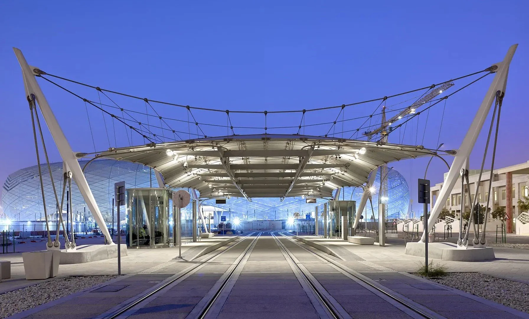 Outdoor lighting in Doha created by ewo