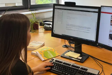 Sprache und Praktikum