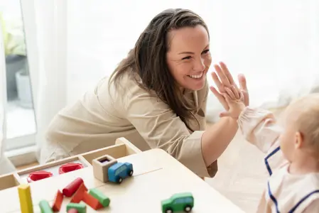 Frühförderung (Quelle: Freepik)