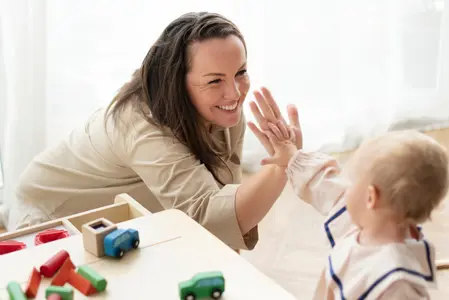 Frühförderung (Quelle: Freepik)