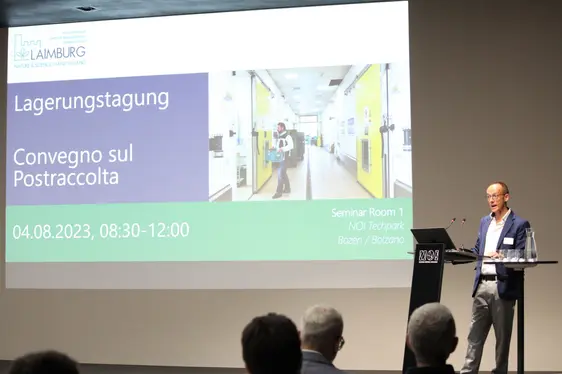 Fig. 2: Angelo Zanella, responsabile del gruppo di lavoro Frigoconservazione e Biologia del Postraccolta del Centro di Sperimentazione Laimburg: © Laimburg Research Centre/agnese martinelli