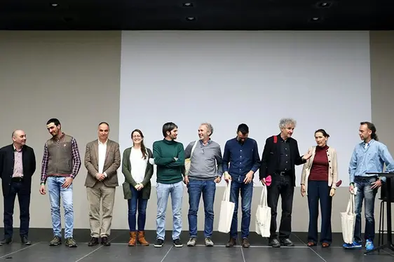 Nell’immagine le relatrici e i relatori del quarto Convegno sulla manutenzione ecosostenibile degli spazi verdi.: © Centro di Sperimentazione Laimburg