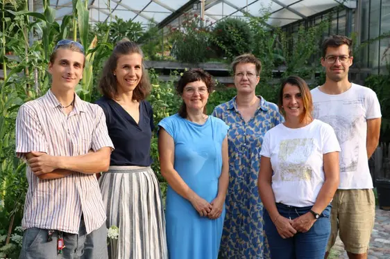 Fig. 4: Il team del settore Floricoltura e Paesaggistica del Centro di Sperimentazione Laimburg, certificatore ufficiale per l’Alto Adige: © Laimburg Research Centre/Agnese Martinelli