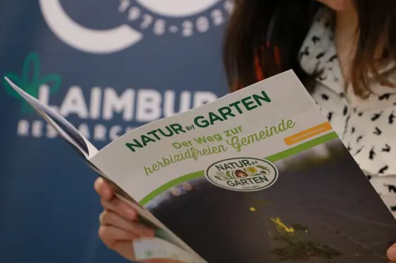Fig. 4: La nuova brochure dell’iniziativa “Giardino Naturale”: © Laimburg Research Centre/Julia Rizzo
