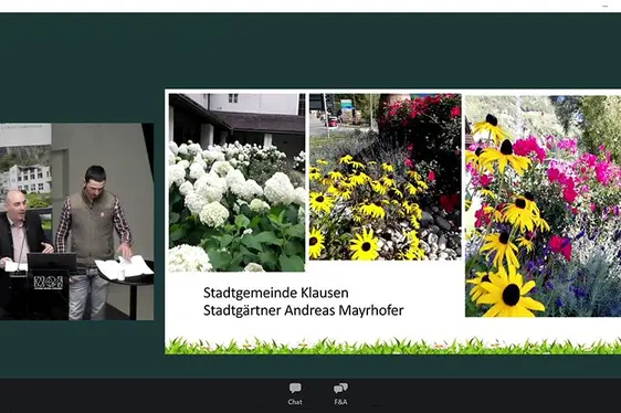 Während rund 150 Personen vor Ort mit dabei waren, verfolgten knapp 60 Zuschauerinnen und Zuschauer die Veranstaltung online.: © Versuchszentrum Laimburg