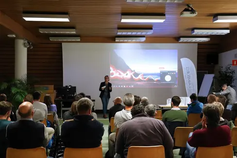 Fig. 1: Introduzione all’evento da parte di Sabine Öttl, responsabile dell'Istituto della Salute delle Piante: © Laimburg Research Centre/agnese martinelli