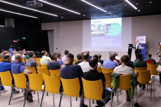 Abb. 3: Expertinnen und Experten des Südtiroler Obstbaus kamen auf der traditionellen Lagerungstagung zusammen: © Laimburg Research Centre/Agnese Martinelli