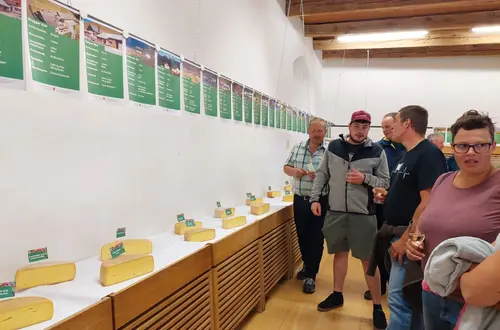 12. Südtiroler Alpkäseverkostung 12. Südtiroler Alpkäseverkostung
