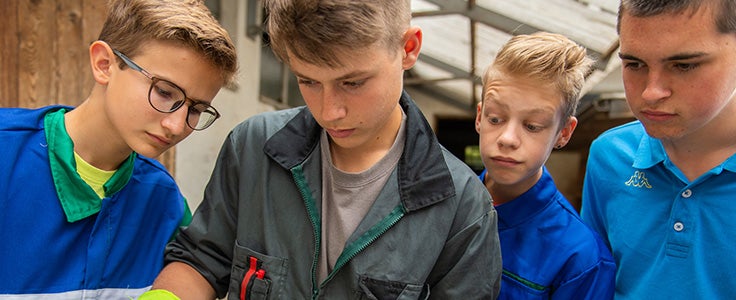 Unser Praxisunterricht rundet das Bildungsangebot ab. Unser Praxisunterricht rundet das Bildungsangebot ab.