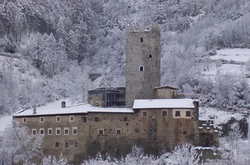 Fürstenburg von außen im Winter Fürstenburg von außen im Winter