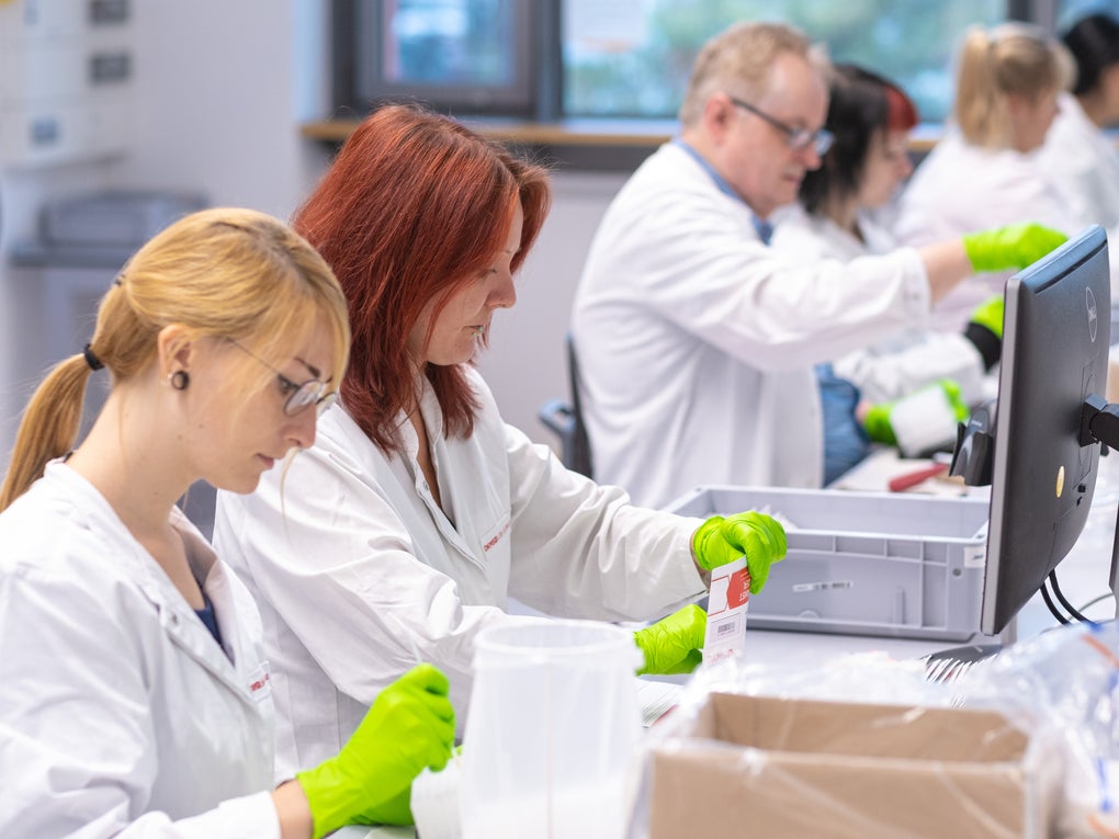 Incoming swabs DKMS Life Science Lab Incoming swabs DKMS Life Science Lab