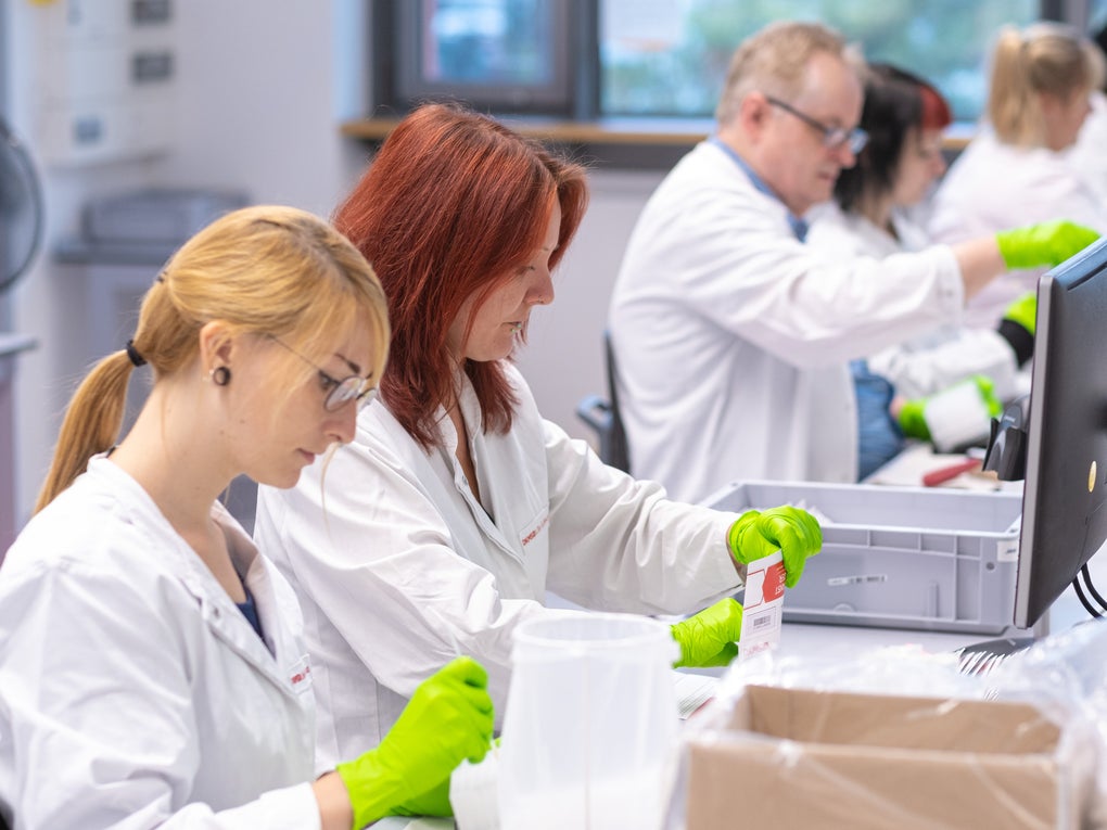 Incoming swabs DKMS Life Science Lab Incoming swabs DKMS Life Science Lab