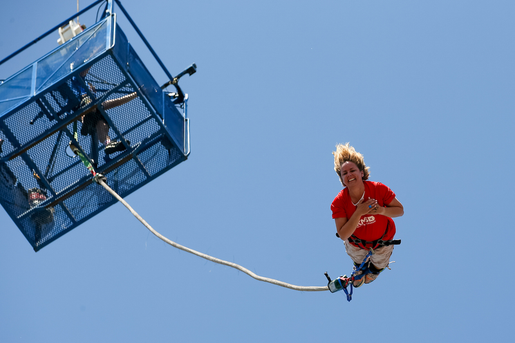 Sally Hurman bungee jumps 160ft for blood cancer charity DKMS