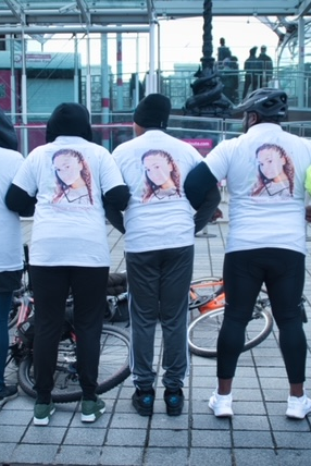 Supporters complete Spinoff@3 charity cycle for Arya Lloyd (courtesy of June Niles from JB in the Sun photography)