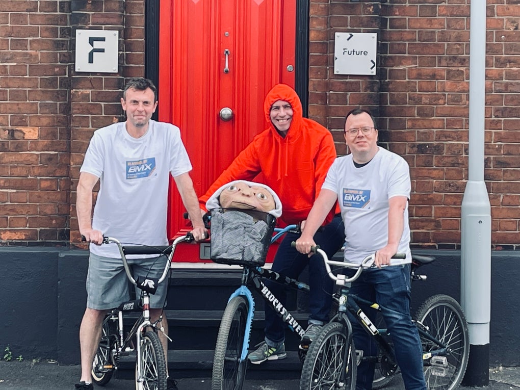 Greg, Grant, Jonathan and ET! Greg, Grant, Jonathan and ET!