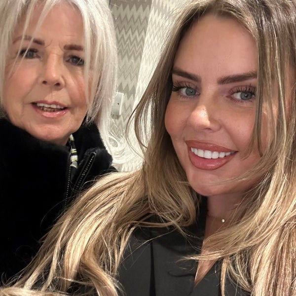 Stem cell donor Sarah and her mom Stem cell donor Sarah and her mom