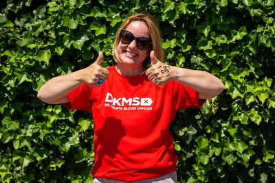 Sally Hurman gives a thumbs up after completing bungee jump for blood cancer charity DKMS