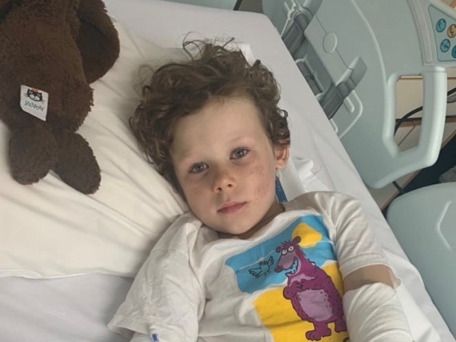 Image of Olcán in hospital bed Image of Olcán in hospital bed
