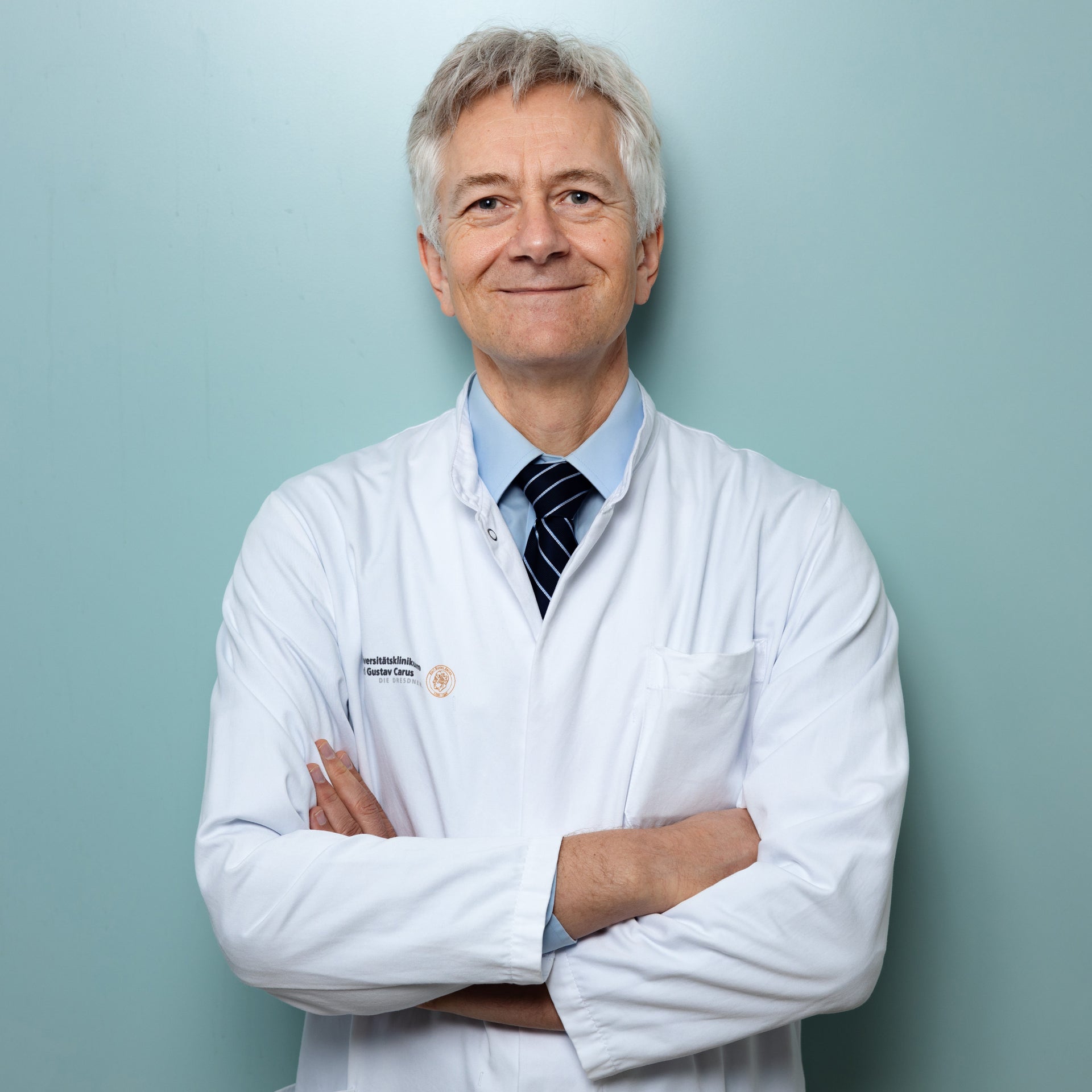 Headshot of Prof. Dr. Johannes Schetelig, new Global Chief Scientific Officer of DKMS Headshot of Prof. Dr. Johannes Schetelig, new Global Chief Scientific Officer of DKMS