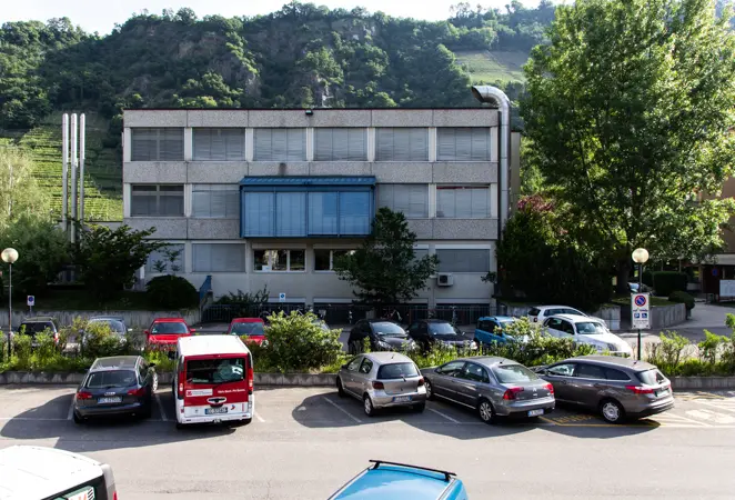 Scuola Professionale G. Marconi - Merano Scuola Professionale G. Marconi - Merano