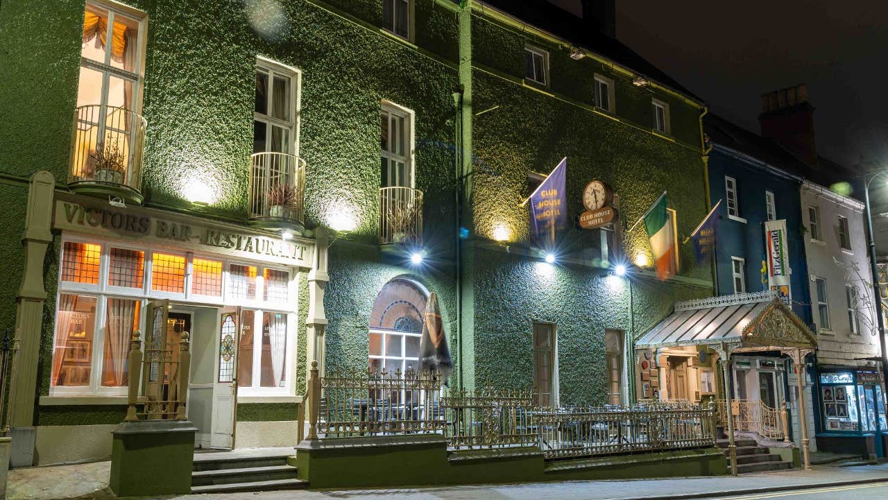 Front view of property