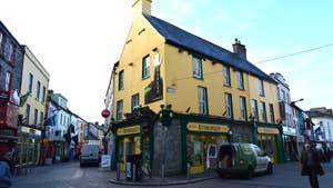 Image of exterior of shop