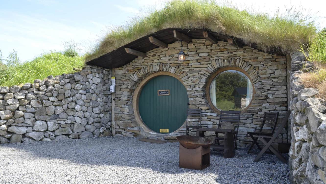 Front view with green door