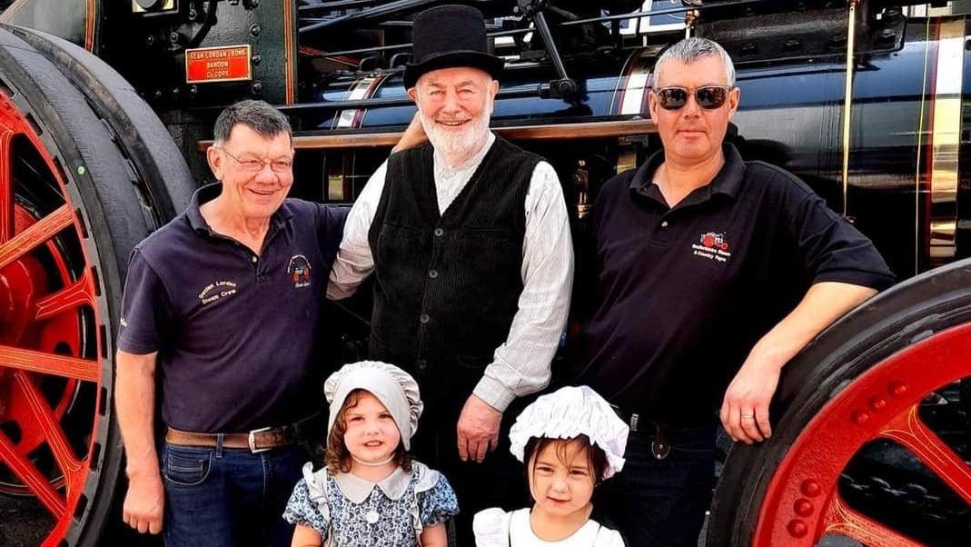 Vintage cars, equipment and clothing are present everywhere and people are invited to join in the fun and Festival Parade by dressing up too.