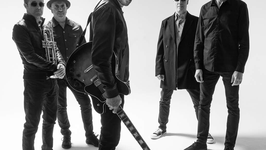 The Stunning with Guests Frank & Walters