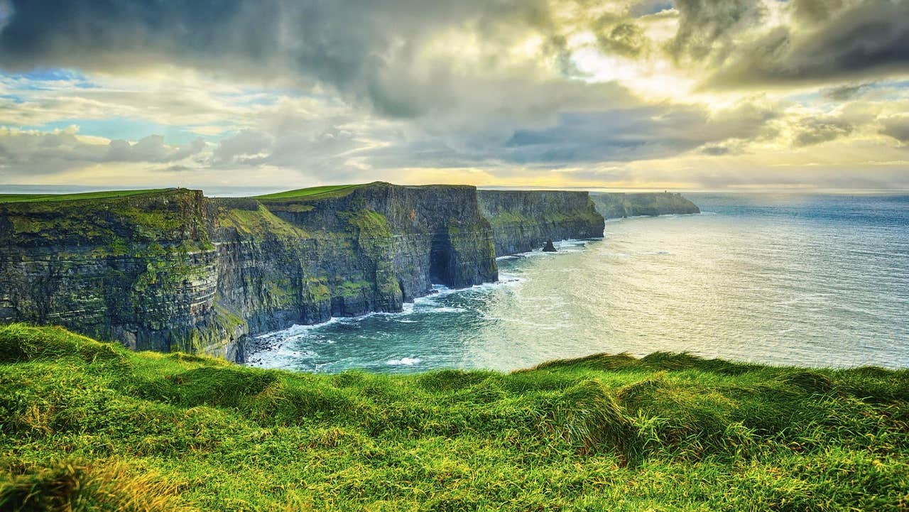 Coastal views of the Cliffs of Moher with Inishfree Irish Music Tours