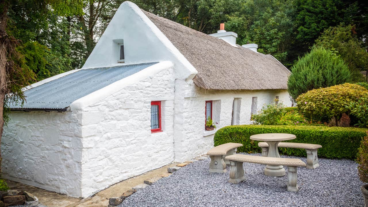 Front view of cottage