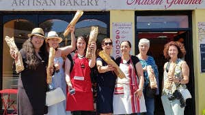 A group enjoying Kenmare Foodie Tours