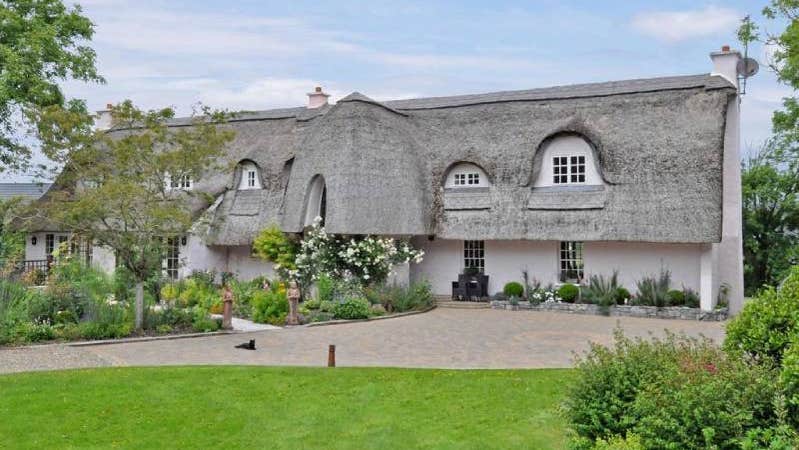 Exterior view of Weir Haven