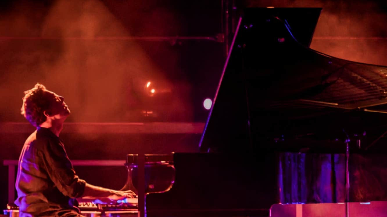 Grammy-winning pianist Bill Laurance