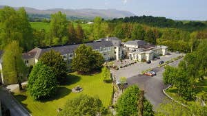Earl of Desmond Hotel