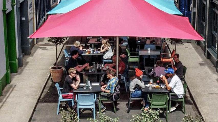 Clancys Bar Cork outdoor seating on Princes street
