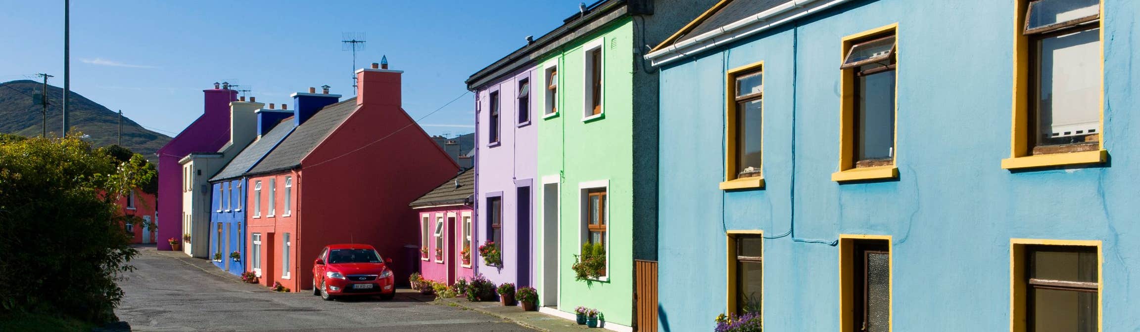 Image of colourful houses in Eyeries in County Cork