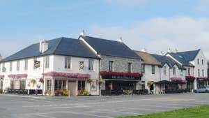 THE HUNTSMAN INN