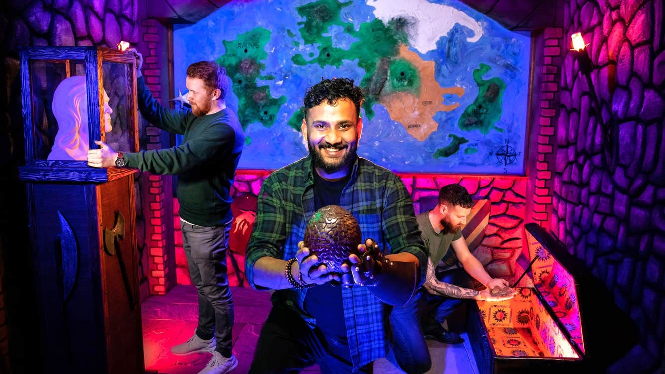 Incognito Escape Room view of the King's Quest room and the dragon egg