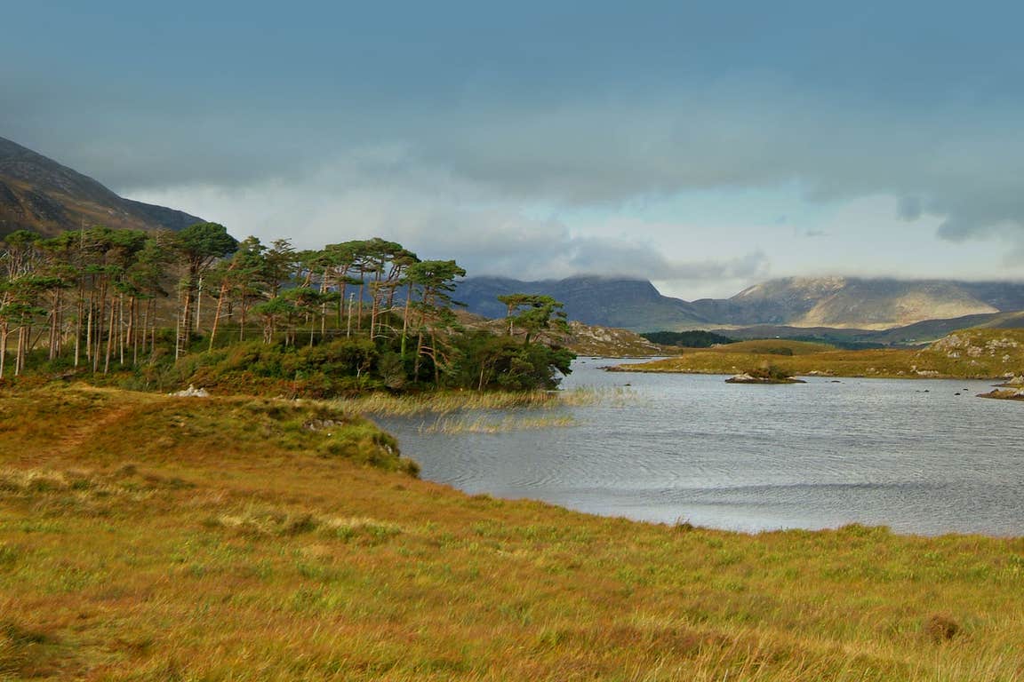 Off the beaten track cycling in Connemara National Park 