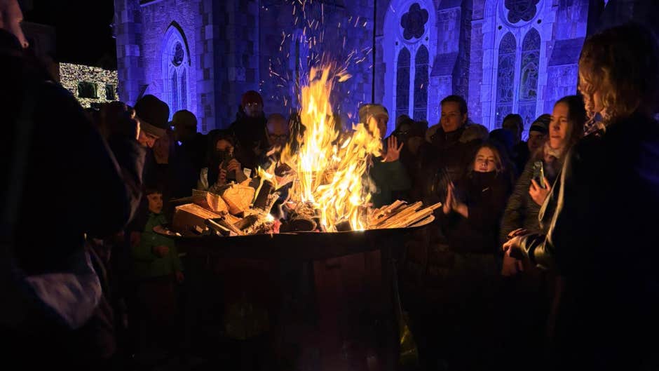 The Dingle Druid celebrates the coming of Samhain as part of the four Féile Tine Fire Harvest Festivals