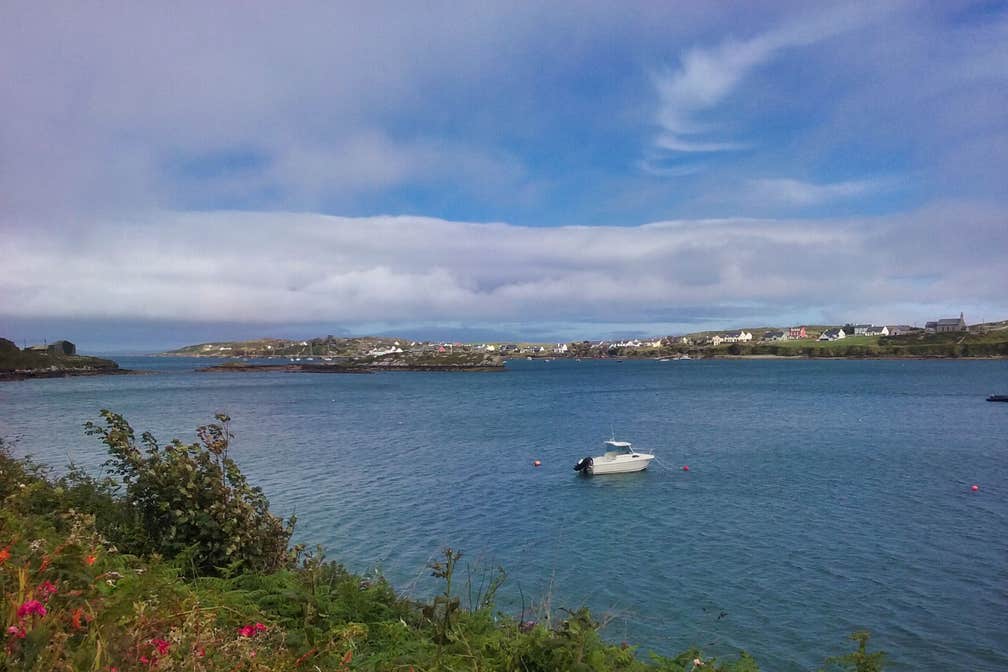 Image of a boat in Crosshaven in County Cork