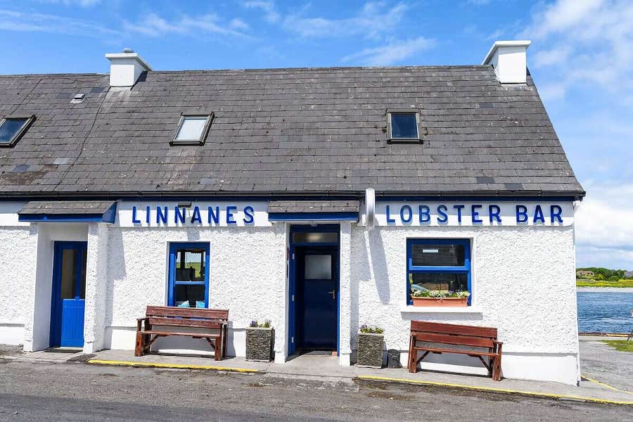 Exterior of Linnanes Lobster Bar