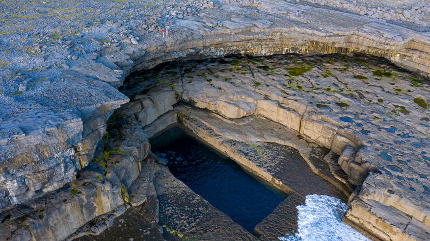 Poll na bPéist - The Wormhole on Inis Mór in Galway