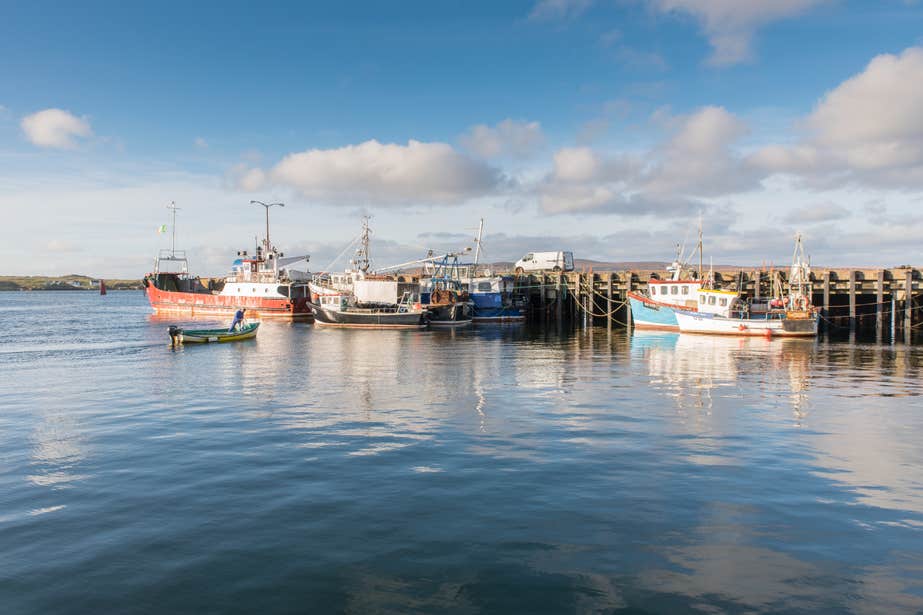 Image of the harbour in Burtonport in County Donegal